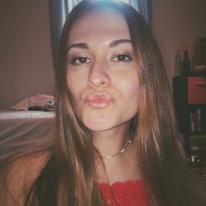 Meet your Posher, Alaina